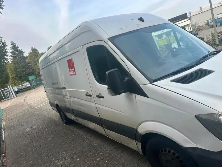 Mercedes-Benz Sprinter