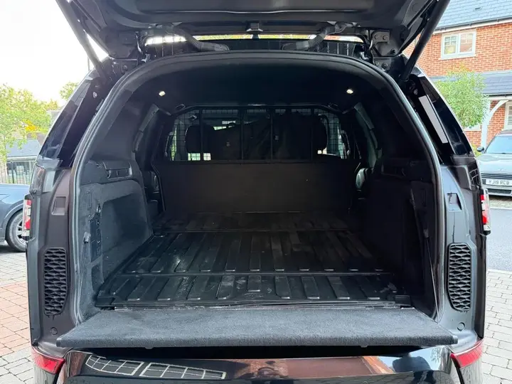 Land Rover Discovery 2018 photo 5