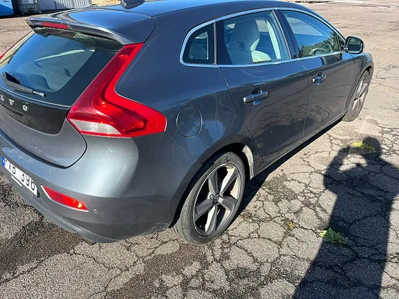 Volvo V40 2013 photo 4