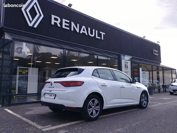 Renault Megane 2022 photo 3