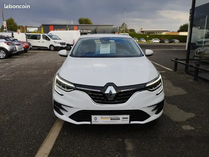 Renault Megane 2022 photo 5