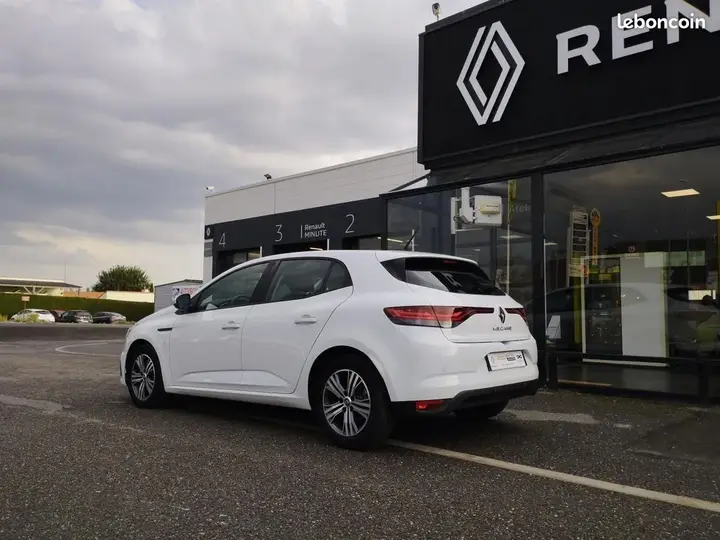 Renault Megane 2022 photo 2