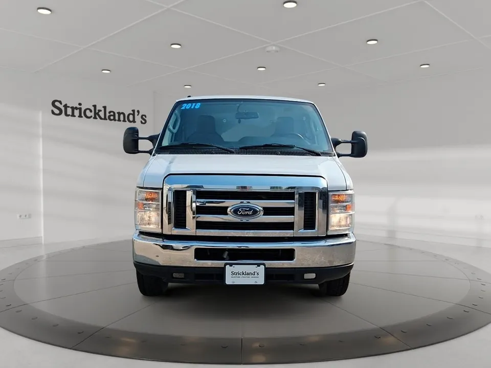 Ford Econoline 2018 photo 2