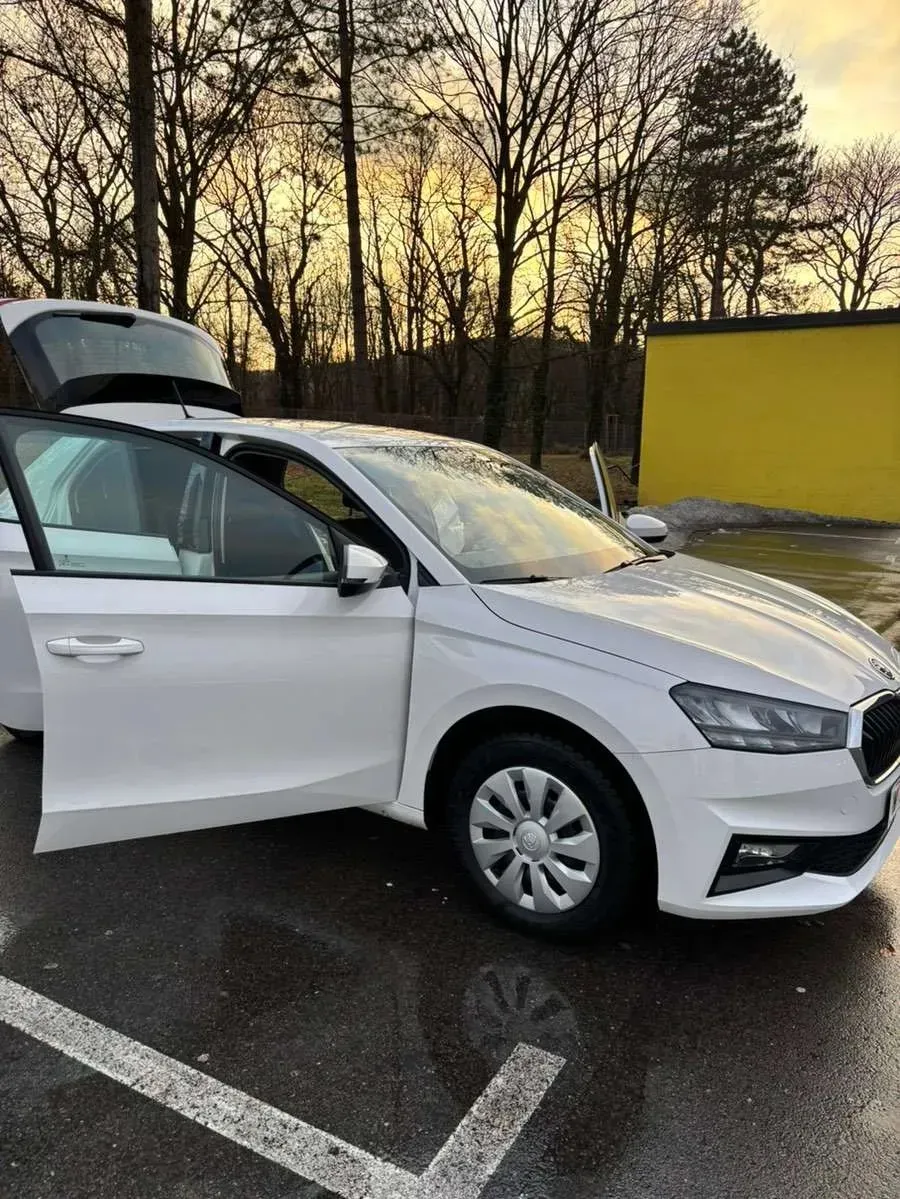 Skoda Fabia 2024 photo 2