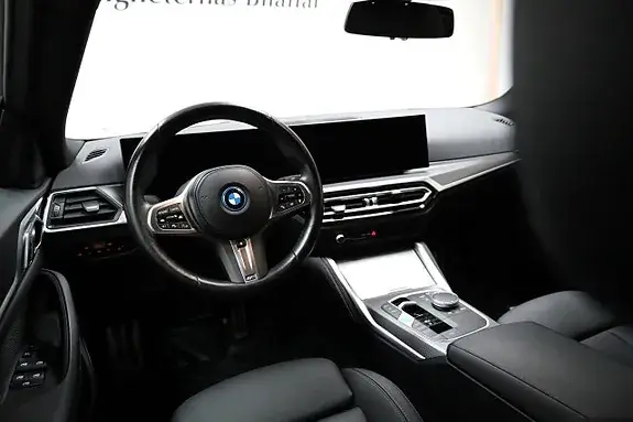 BMW I4 2024 photo 5