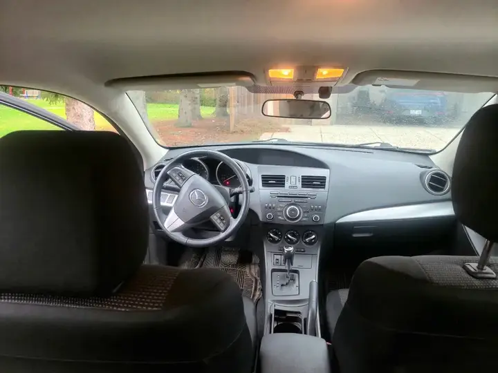 Mazda 3 2012 photo 4