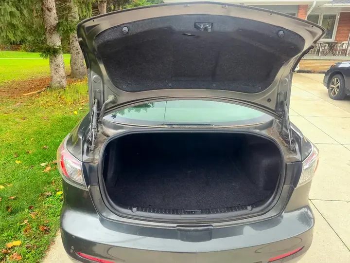 Mazda 3 2012 photo 5