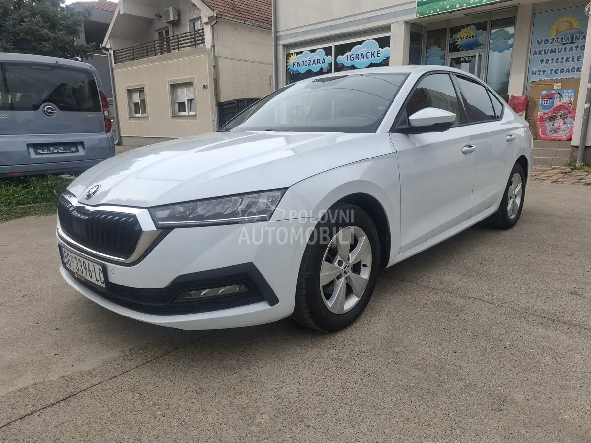 Skoda Octavia 2022 photo 2