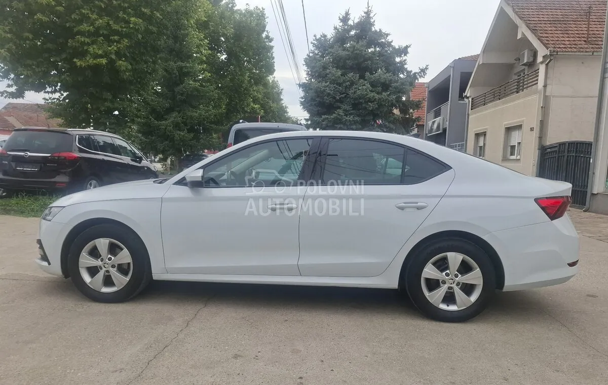 Skoda Octavia 2022 photo 4