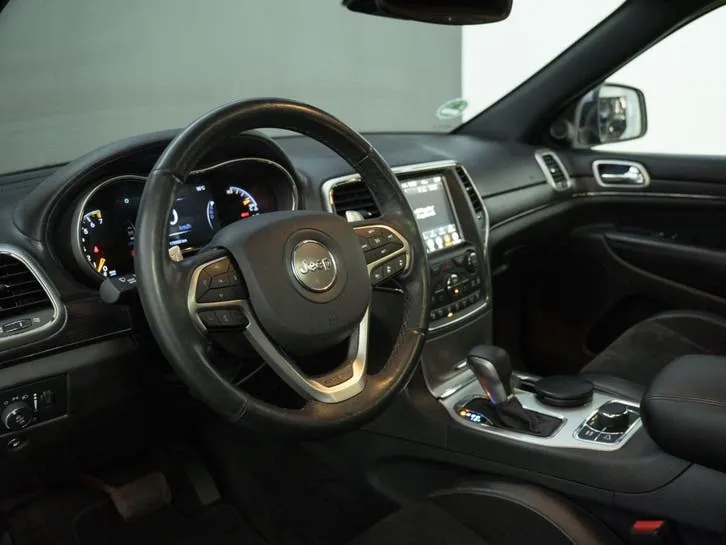 Jeep Grand Cherokee 2018 photo 2