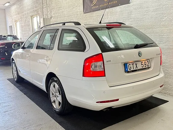 Skoda Octavia 2013 photo 3