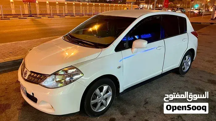 Nissan Tiida 2009 photo 2