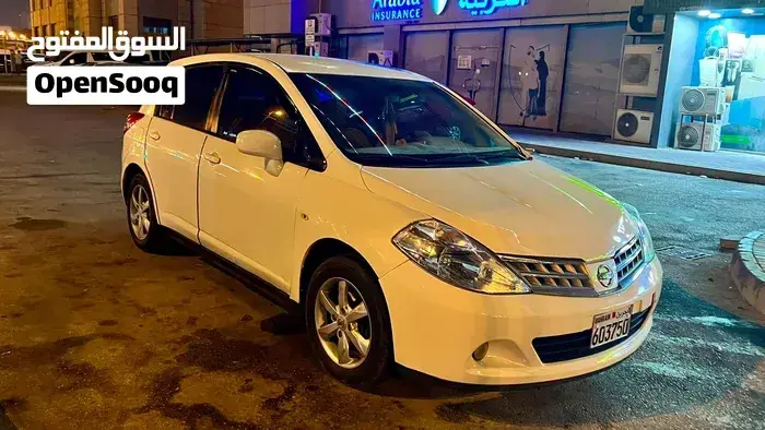 Nissan Tiida 2009 photo 4
