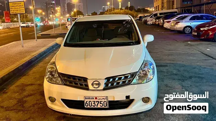 Nissan Tiida 2009 photo 3