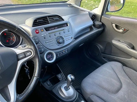 Honda Jazz 2011 photo 5
