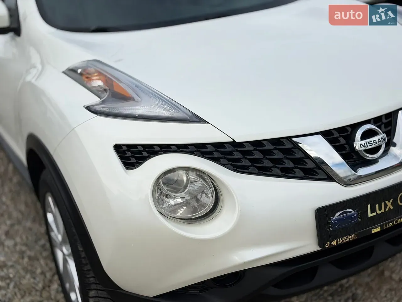 Nissan Juke 2015 photo 2