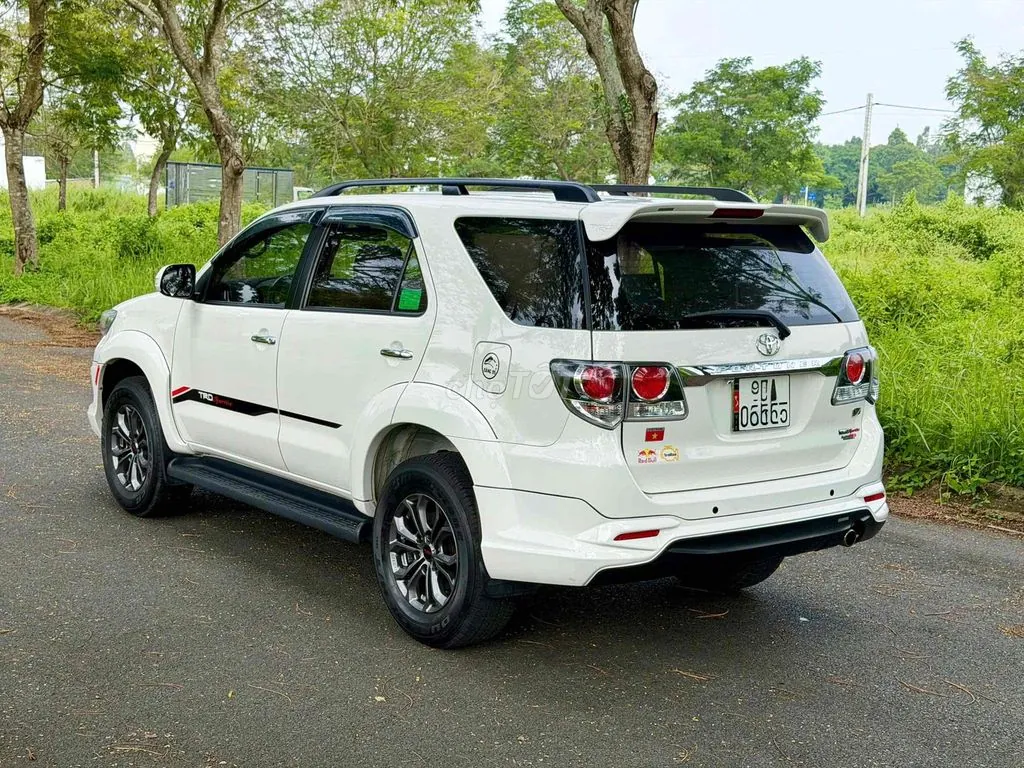 Toyota Fortuner 2016 photo 4