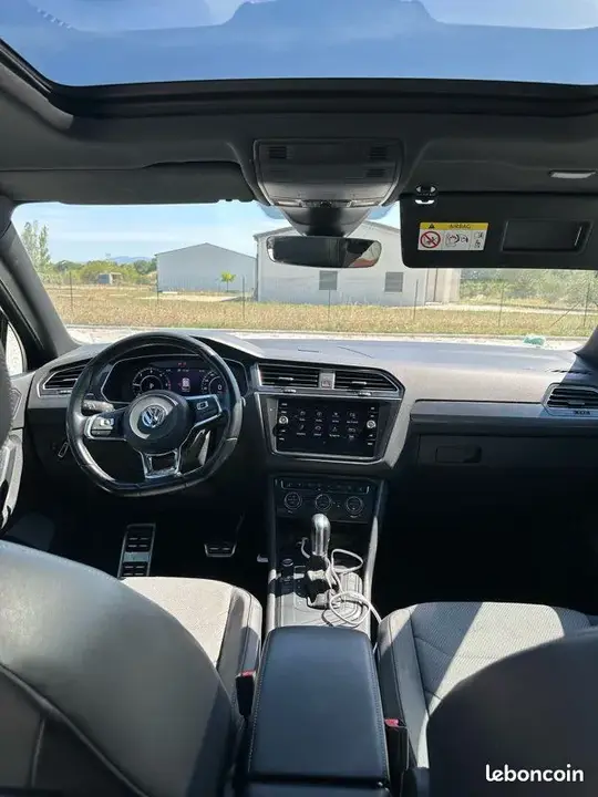 Volkswagen Tiguan 2018 photo 3