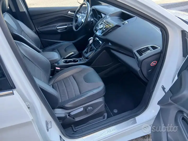Ford Kuga 2015 photo 5