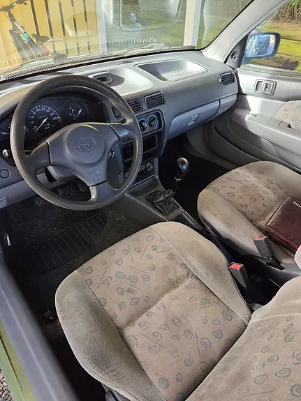 Toyota Starlet 1998 photo 5