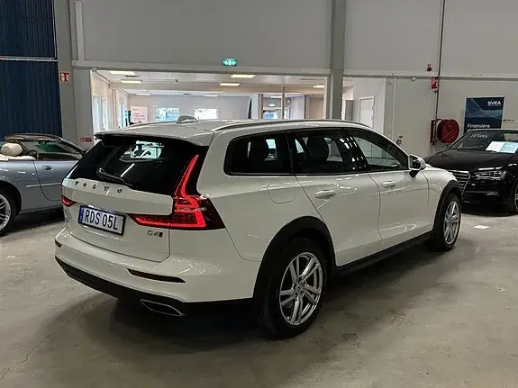 Volvo V60 Cross Country 2020 photo 3