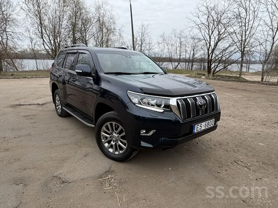 Toyota Land Cruiser 2021 photo 2