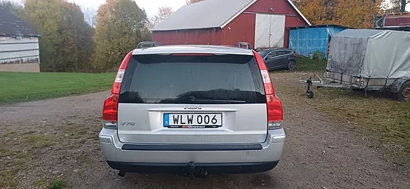 Volvo V70 2005 photo 2