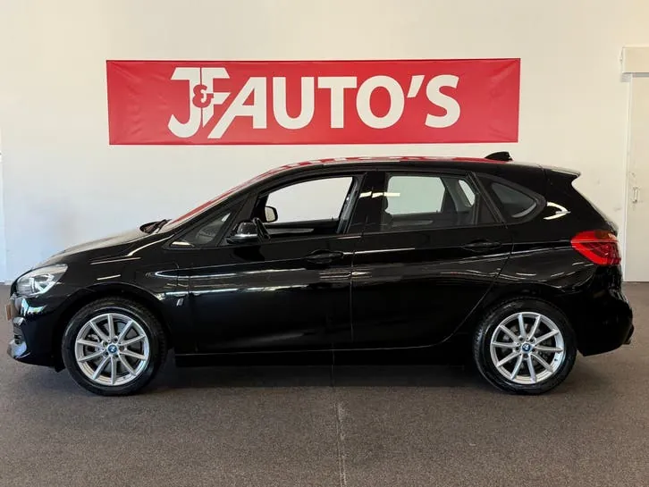 BMW 2 Series Active Tourer 2019 photo 2
