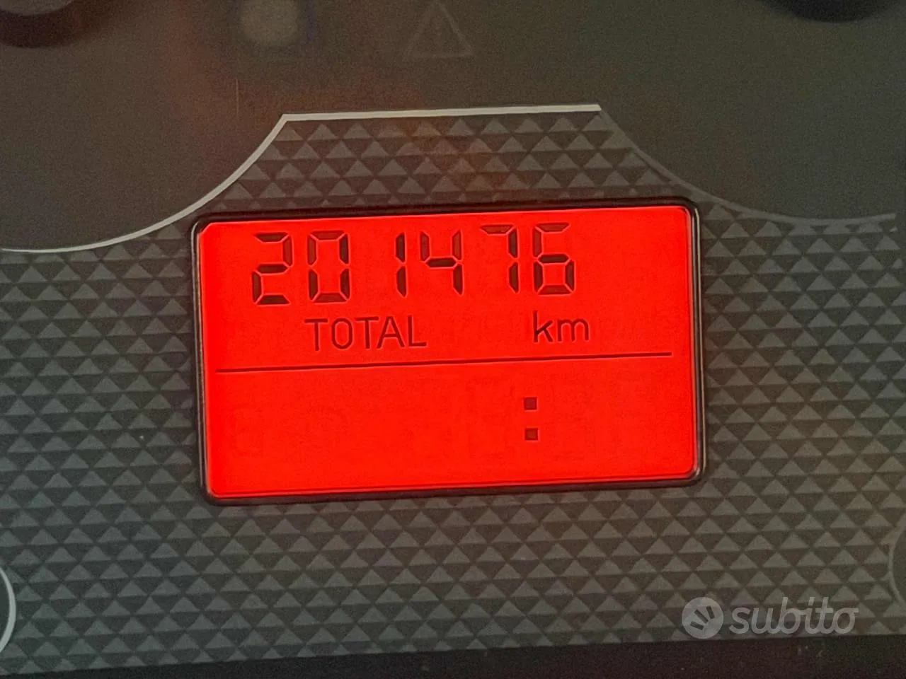 Fiat Grande Punto 2006 photo 2