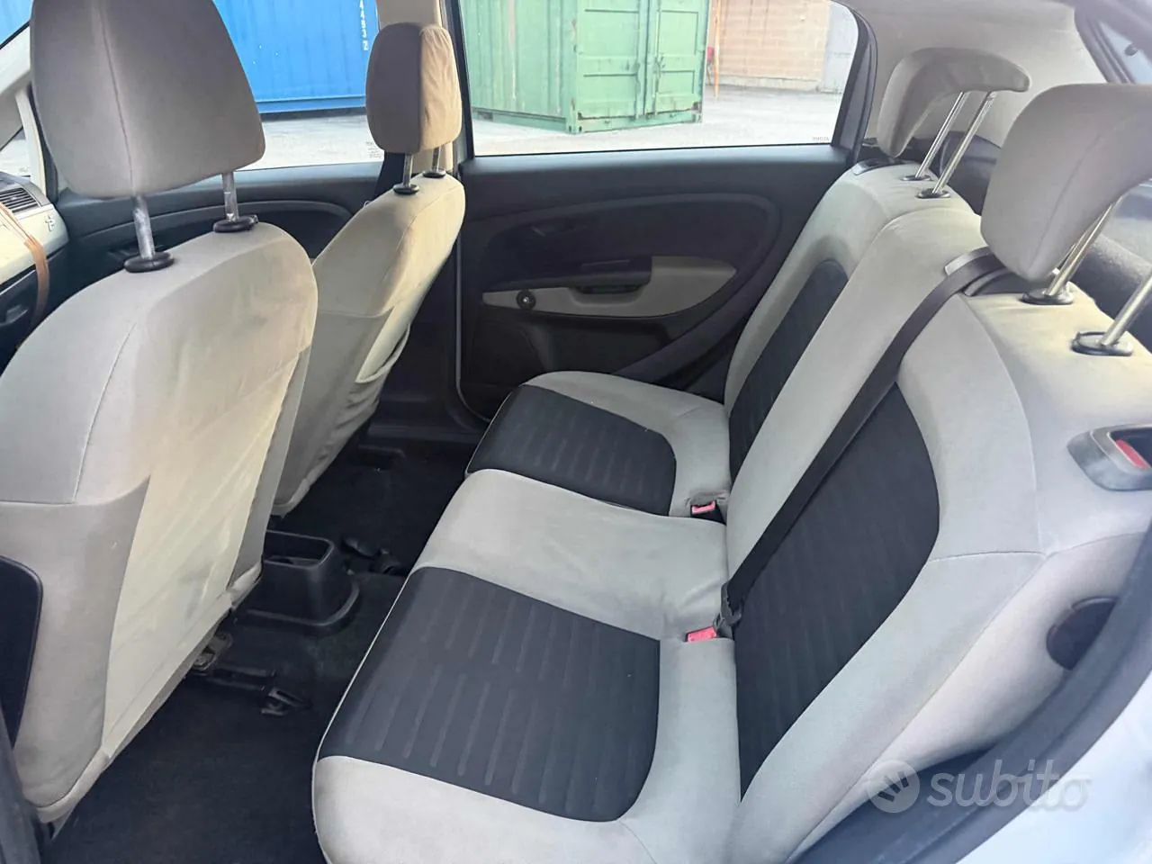 Fiat Grande Punto 2006 photo 3