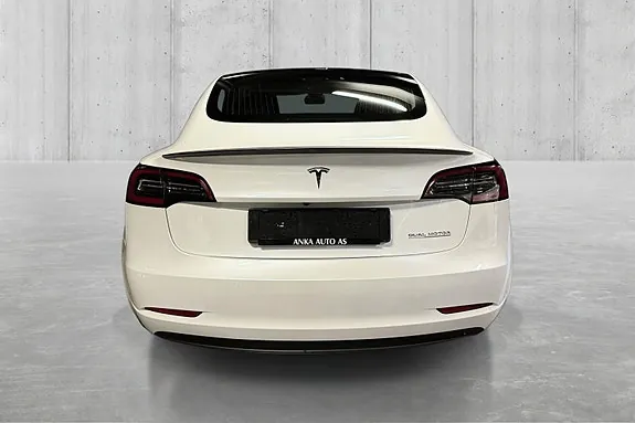 Tesla Model 3 2020 photo 5