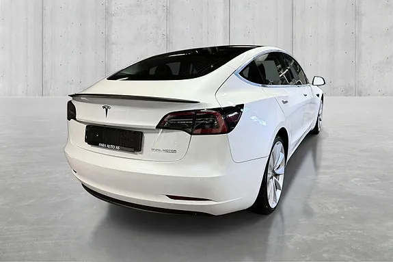 Tesla Model 3 2020 photo 4