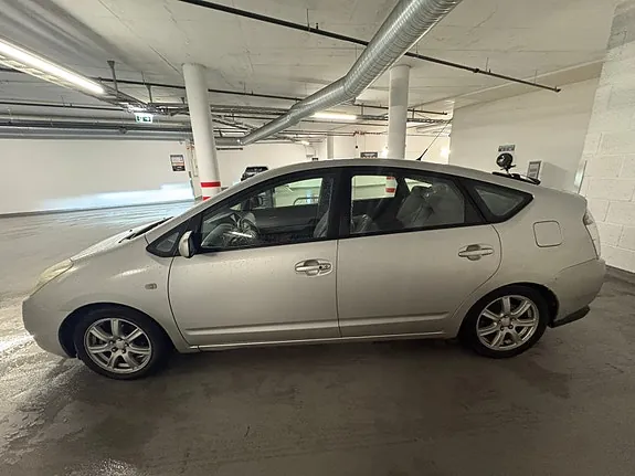 Toyota Prius 2005 photo 2