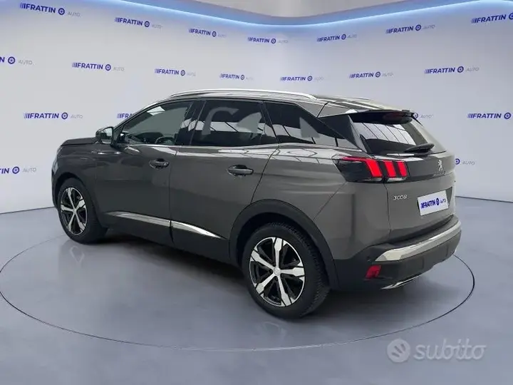 Peugeot 3008 2019 photo 2