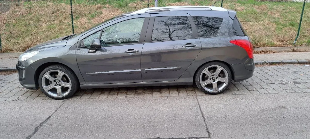Peugeot 308 2008 photo 2