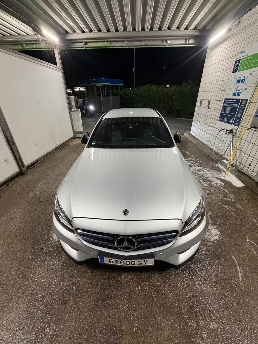 Mercedes-Benz C-Class 2018 photo 2