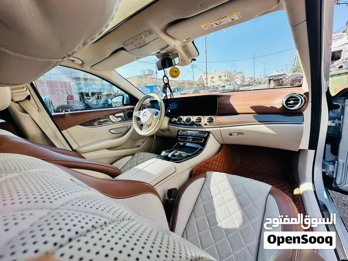 Mercedes-Benz E-Class 2017 photo 3