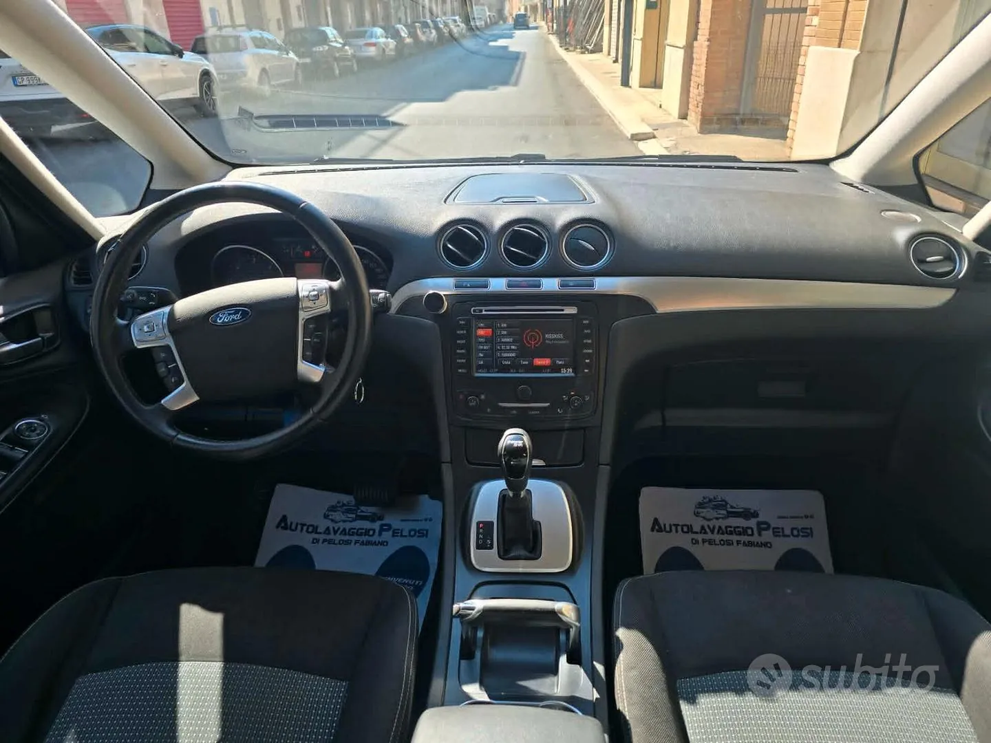 Ford Galaxy 2013 photo 5
