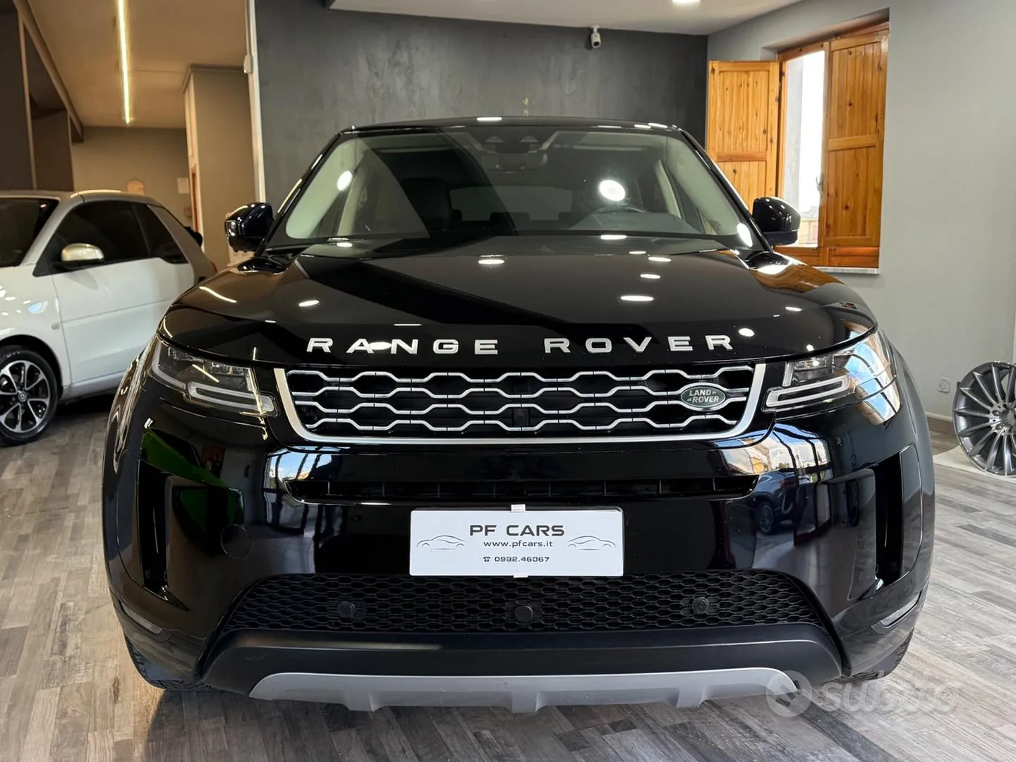 Land Rover Range Rover Evoque 2019 photo 2