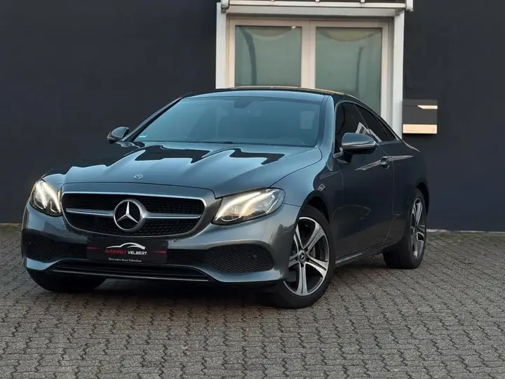 Mercedes-Benz E 200 Coupe