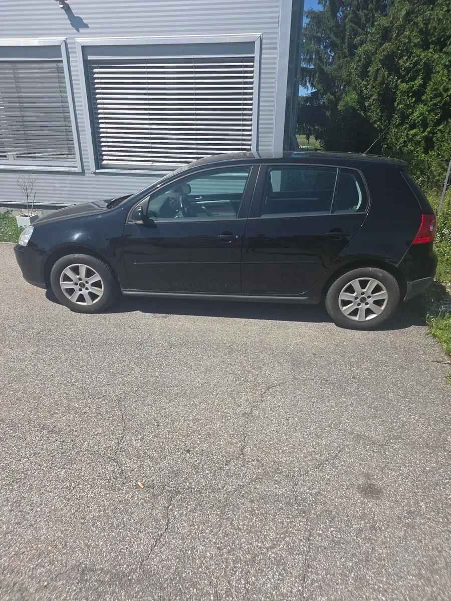Volkswagen Golf 2008 photo 2