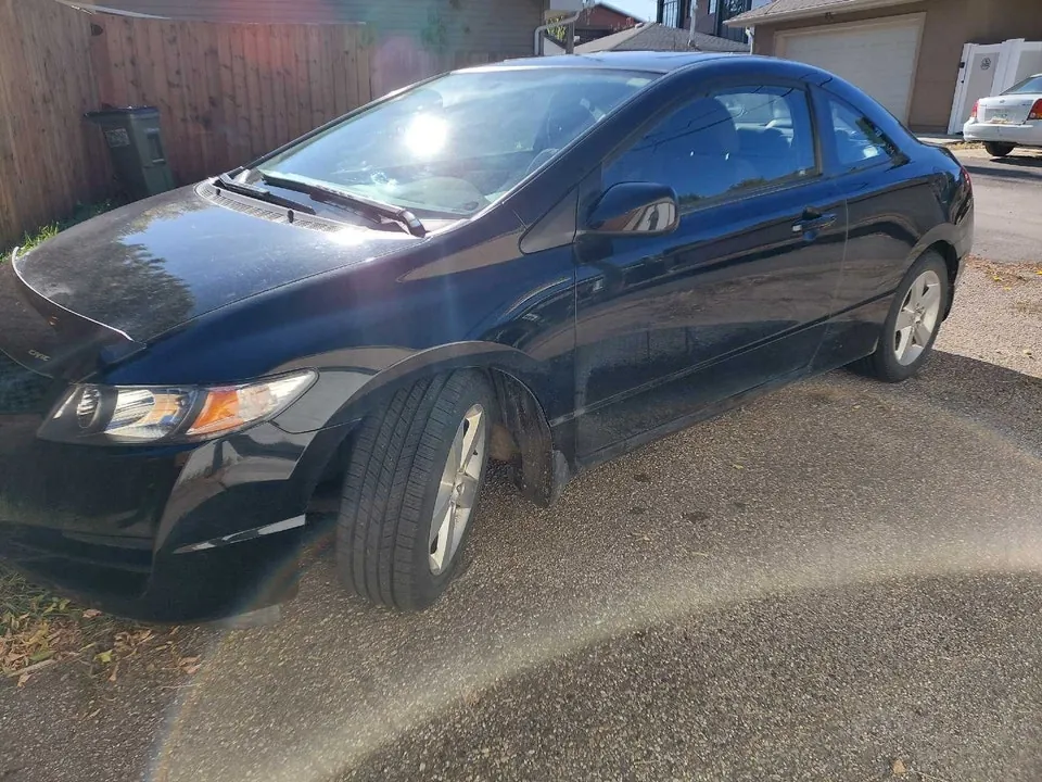 Honda Civic 2010 photo 2