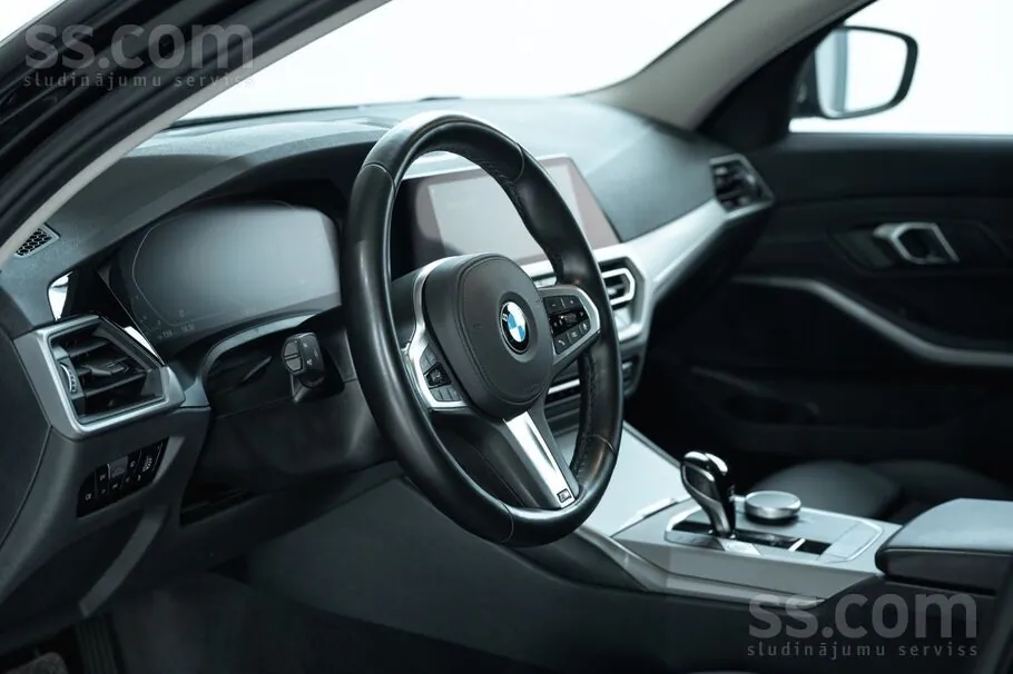 BMW 320 2022 photo 3