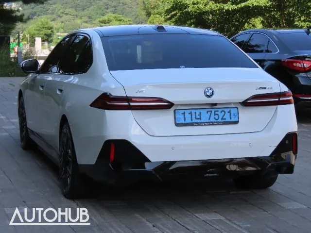 BMW I5 2025 photo 4