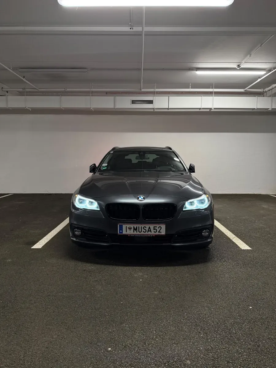 BMW 5 Series 2016 photo 2