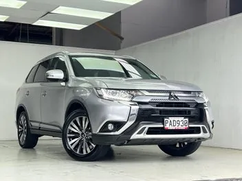 Mitsubishi Outlander 2022 photo 4