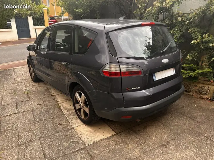 Ford S-Max 2009 photo 2