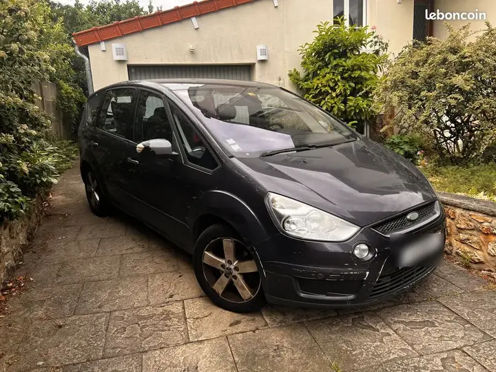 Ford S-Max