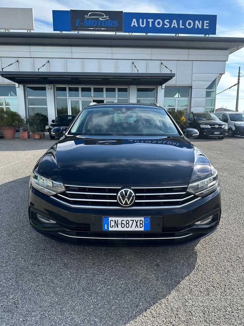 Volkswagen Passat 2023 photo 2