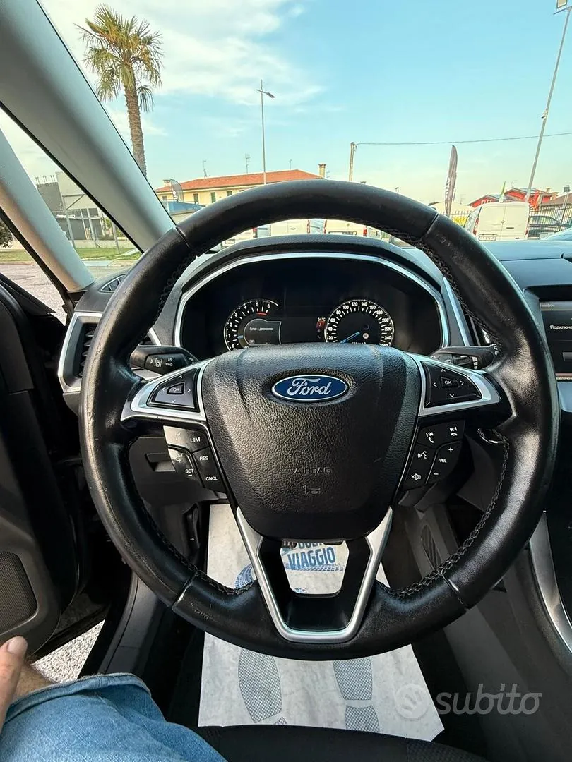 Ford S-Max 2016 photo 4